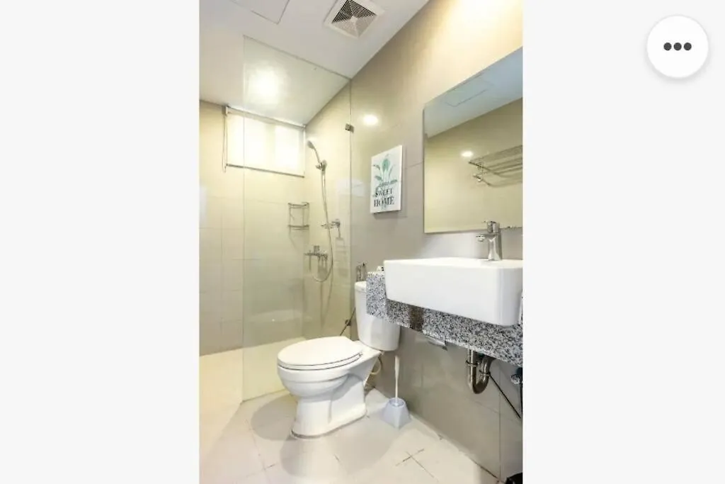 Refined & Homey Luxury Apartment Manila