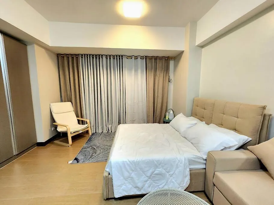 Refined & Homey Luxury Apartment Manila