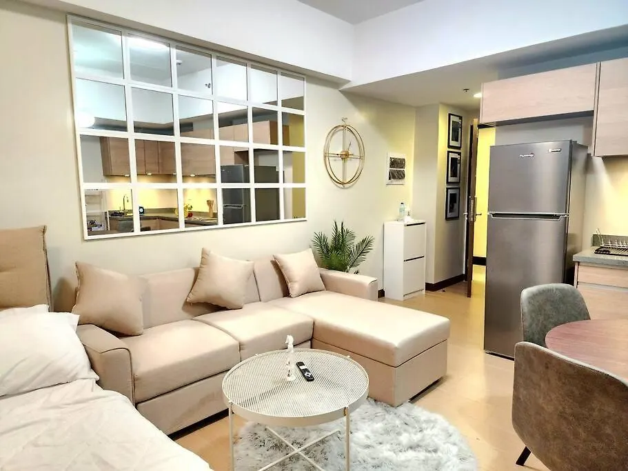 Refined & Homey Luxury Apartment Manila