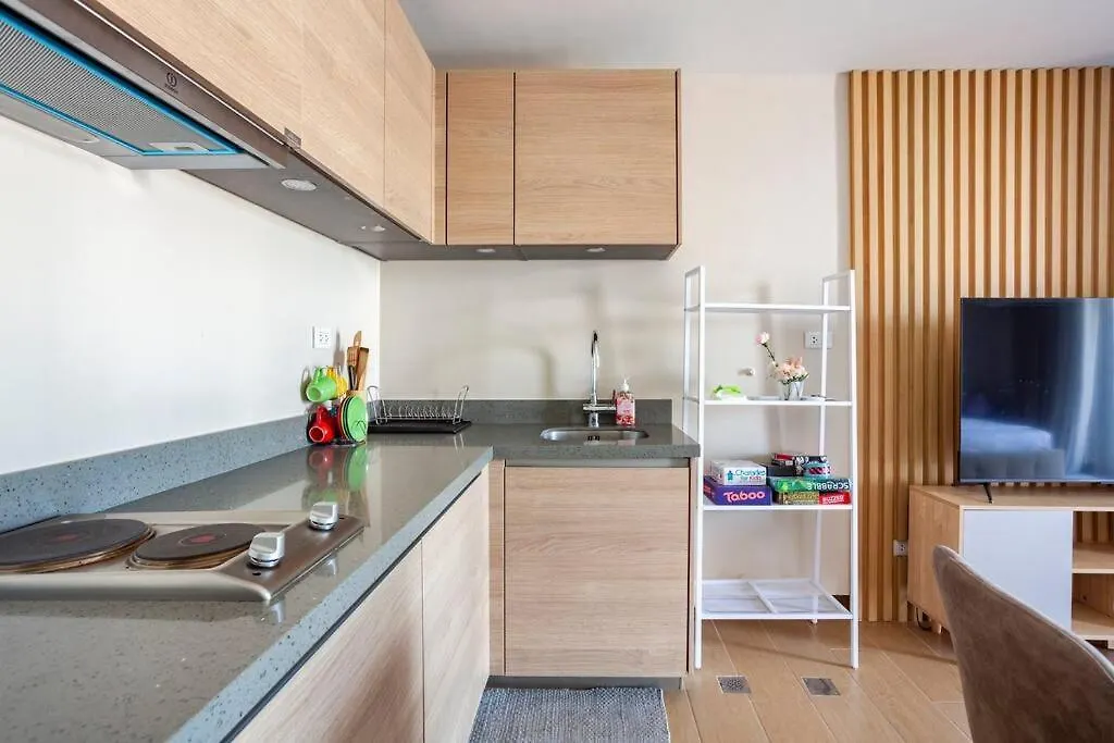 Refined & Homey Luxury Apartment Manila