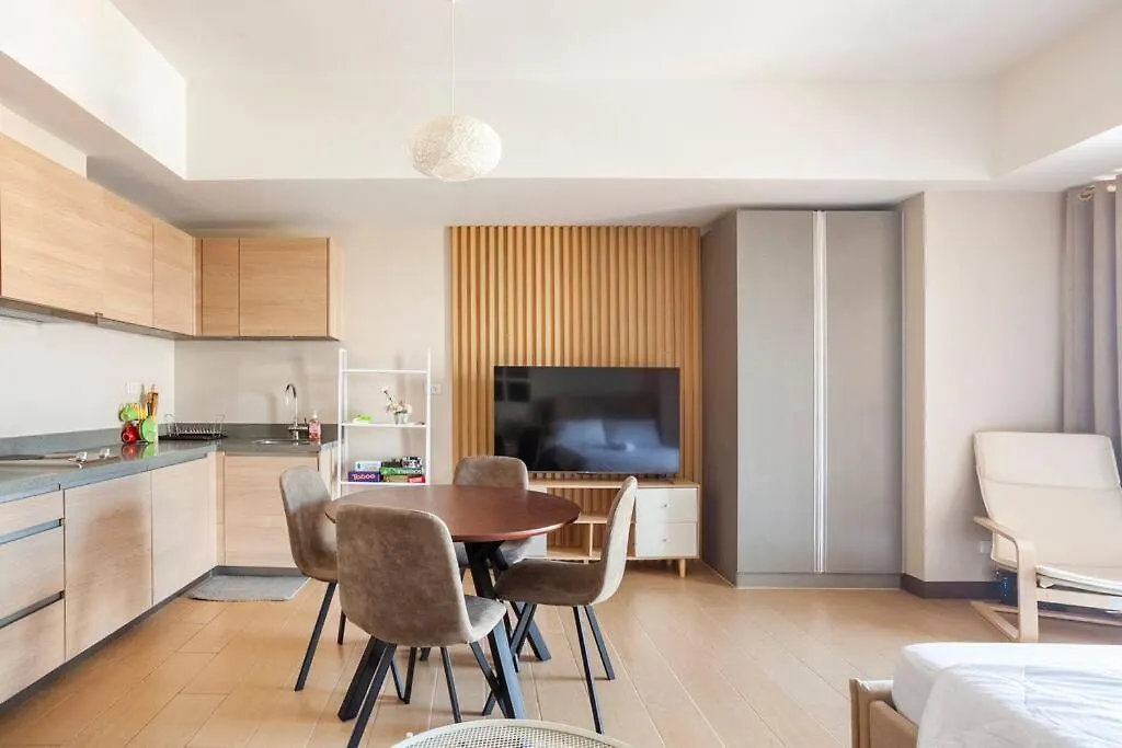 Refined & Homey Luxury Apartment Manila